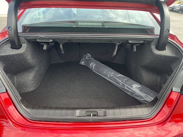 Used 2023 Nissan Maxima Platinum w/ Sport Mat Group FWD image 23