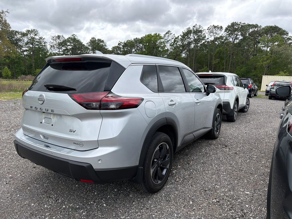 Certified 2024 Nissan Rogue SV w/ SV Premium Package image 5