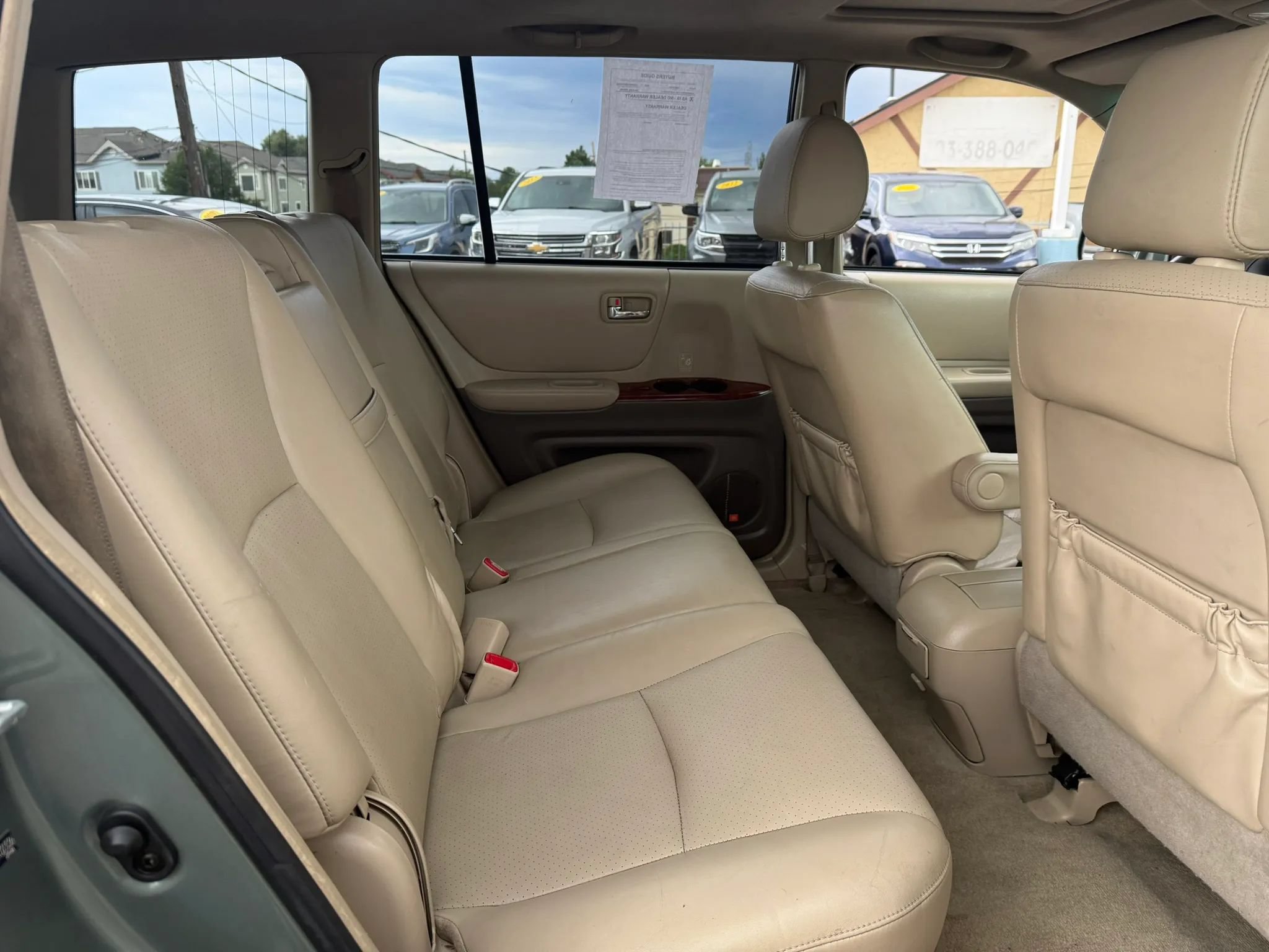 Used 2005 Toyota Highlander Limited w/ Leather Trim Pkg AWD/4WD image 14