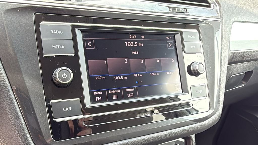 Used 2019 Volkswagen Tiguan S FWD image 36