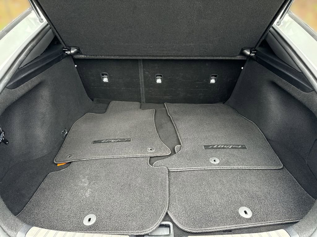 Used 2020 Kia Stinger GT-Line w/ Sun & Sound Package image 20