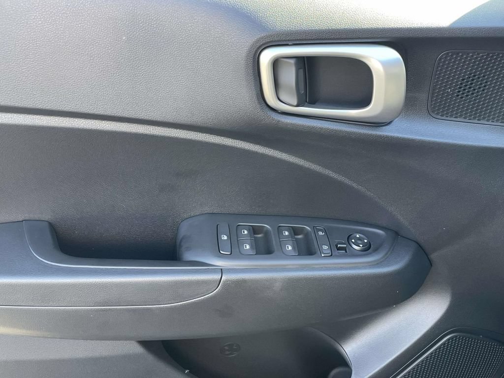 New 2026 Hyundai Venue SE FWD image 16