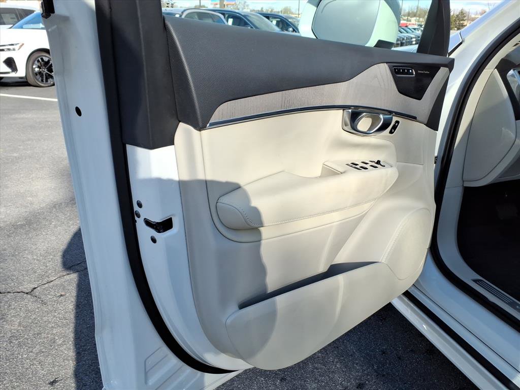 Used 2025 Volvo XC90 T8 Plus w/ Protection Package image 42