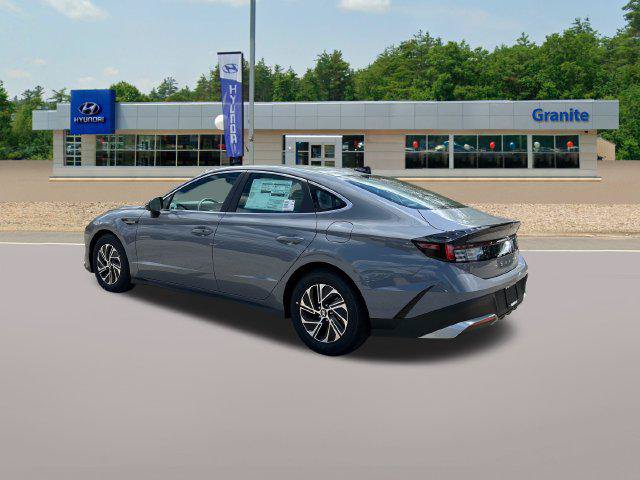 New 2026 Hyundai Sonata Blue FWD image 8