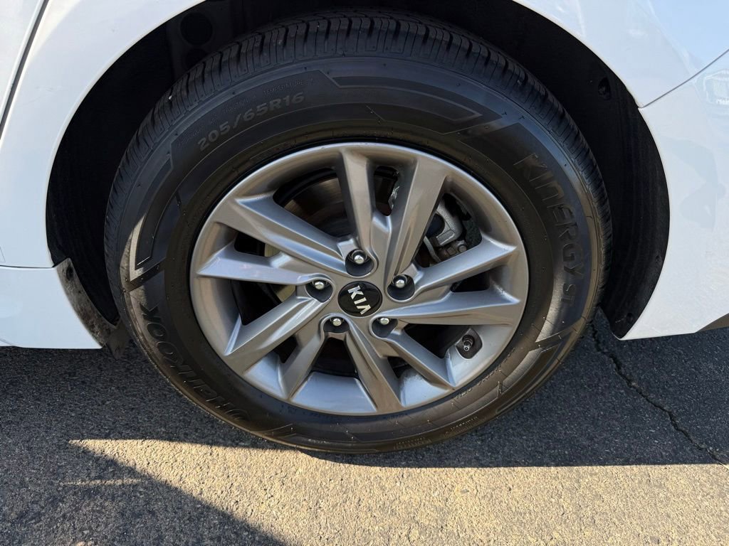 Used 2020 Kia Optima LX FWD image 5