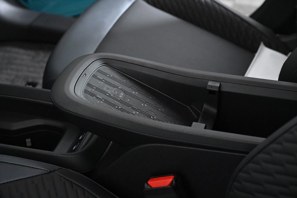 New 2026 Nissan Leaf Platinum+ w/ Cargo Package (Platinum+) image 21