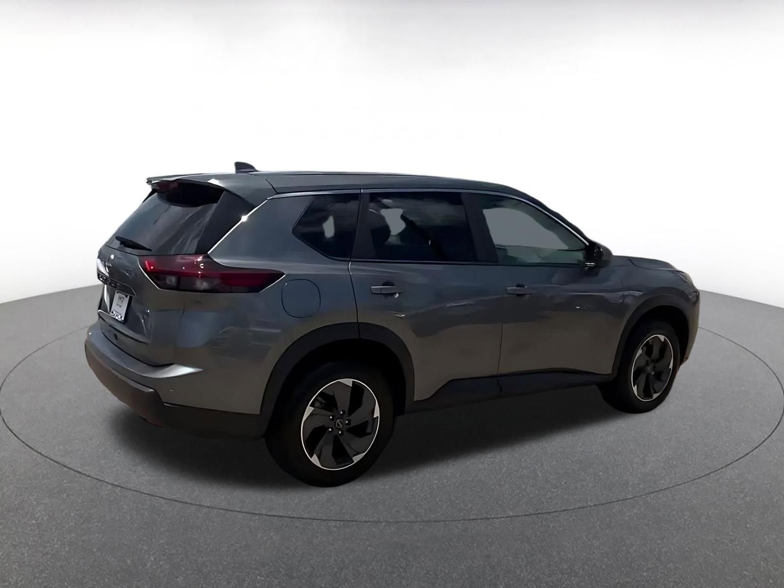 Used 2025 Nissan Rogue SV FWD image 15