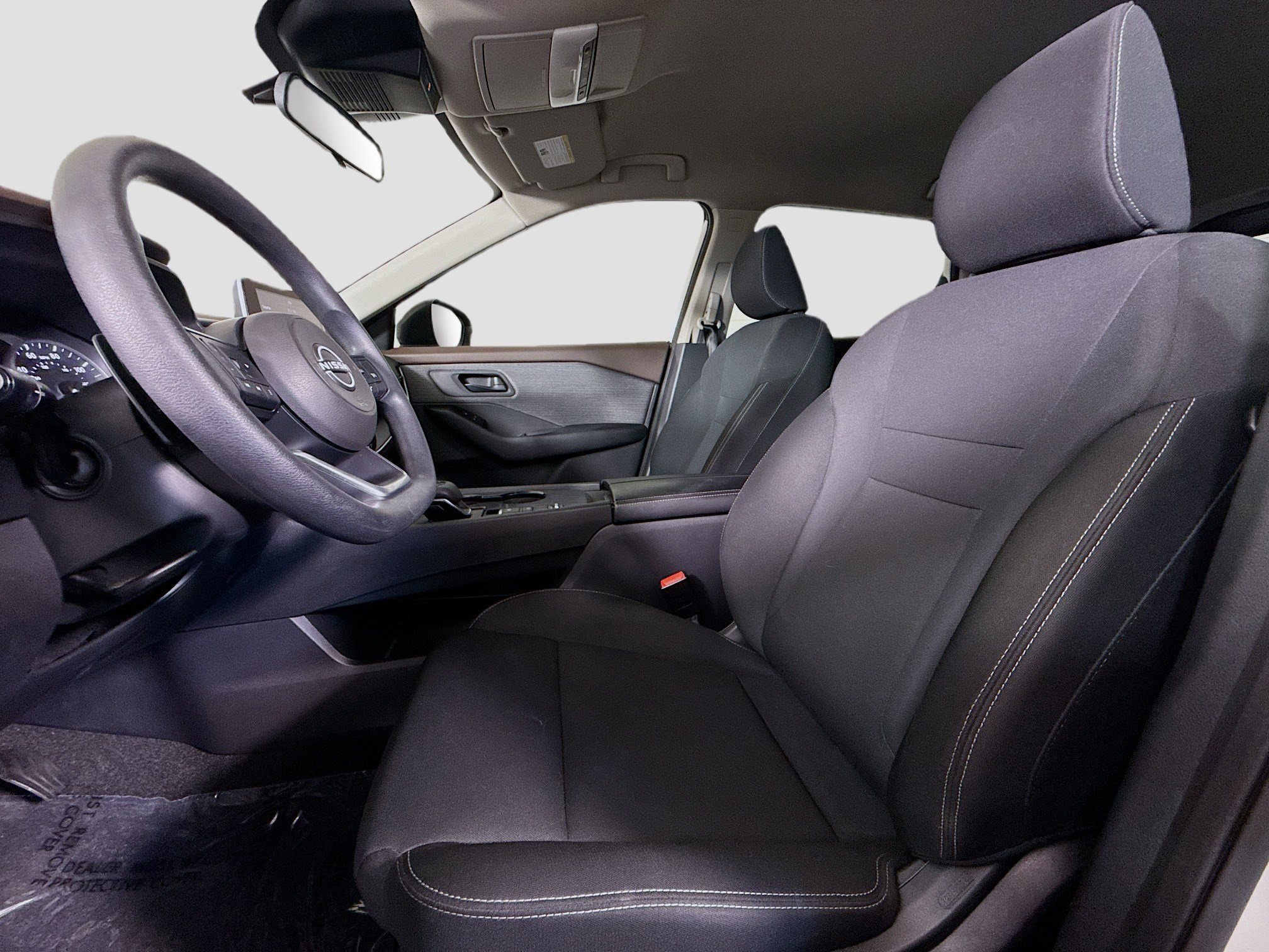 Used 2023 Nissan Rogue S image 22