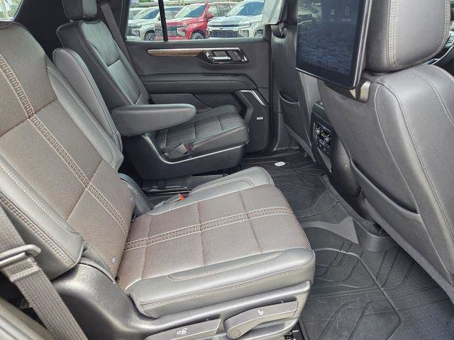 Used 2025 Chevrolet Tahoe High Country image 15