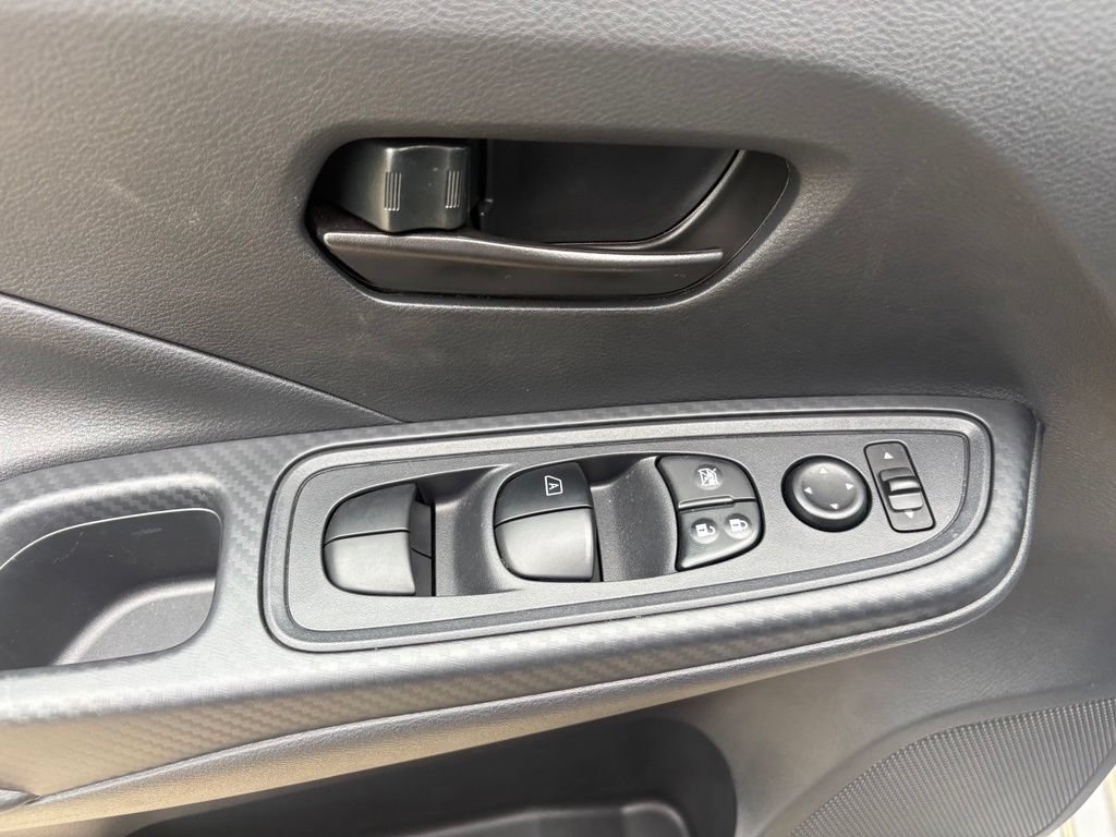 Used 2025 Nissan Versa S w/ Trunk Package FWD image 14