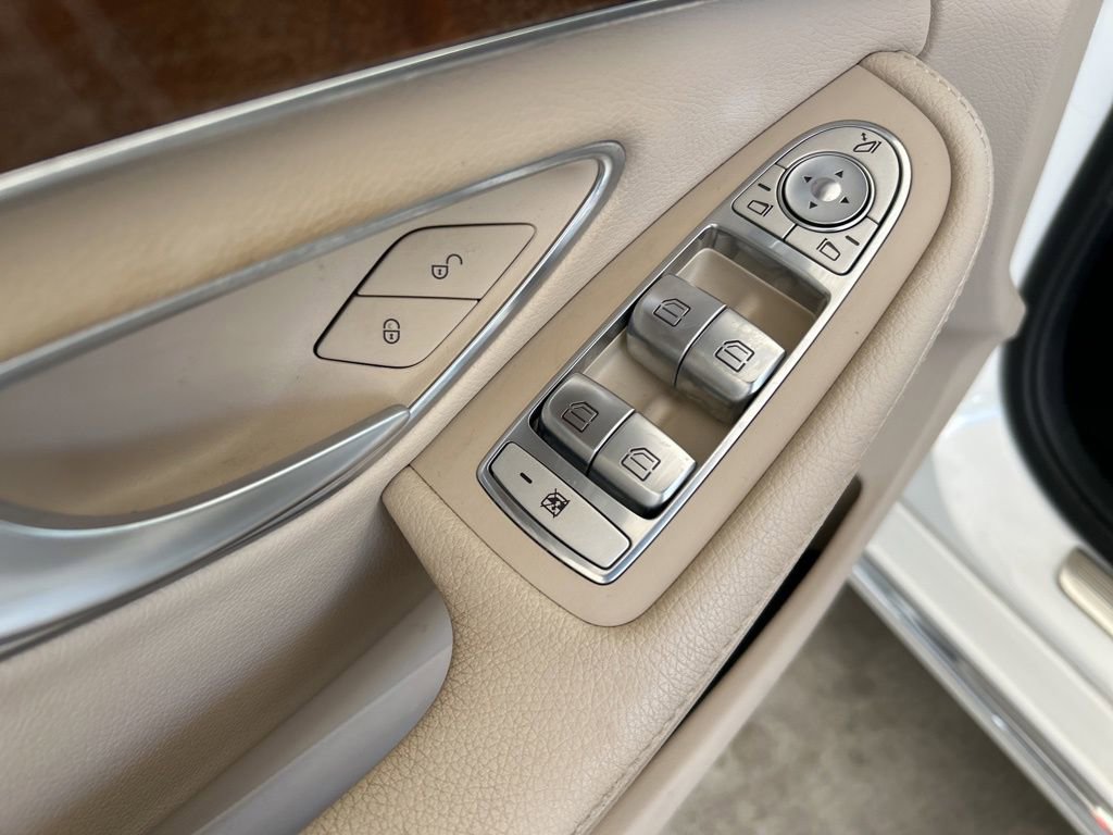 Used 2018 Mercedes-Benz C 300 4MATIC Sedan image 40