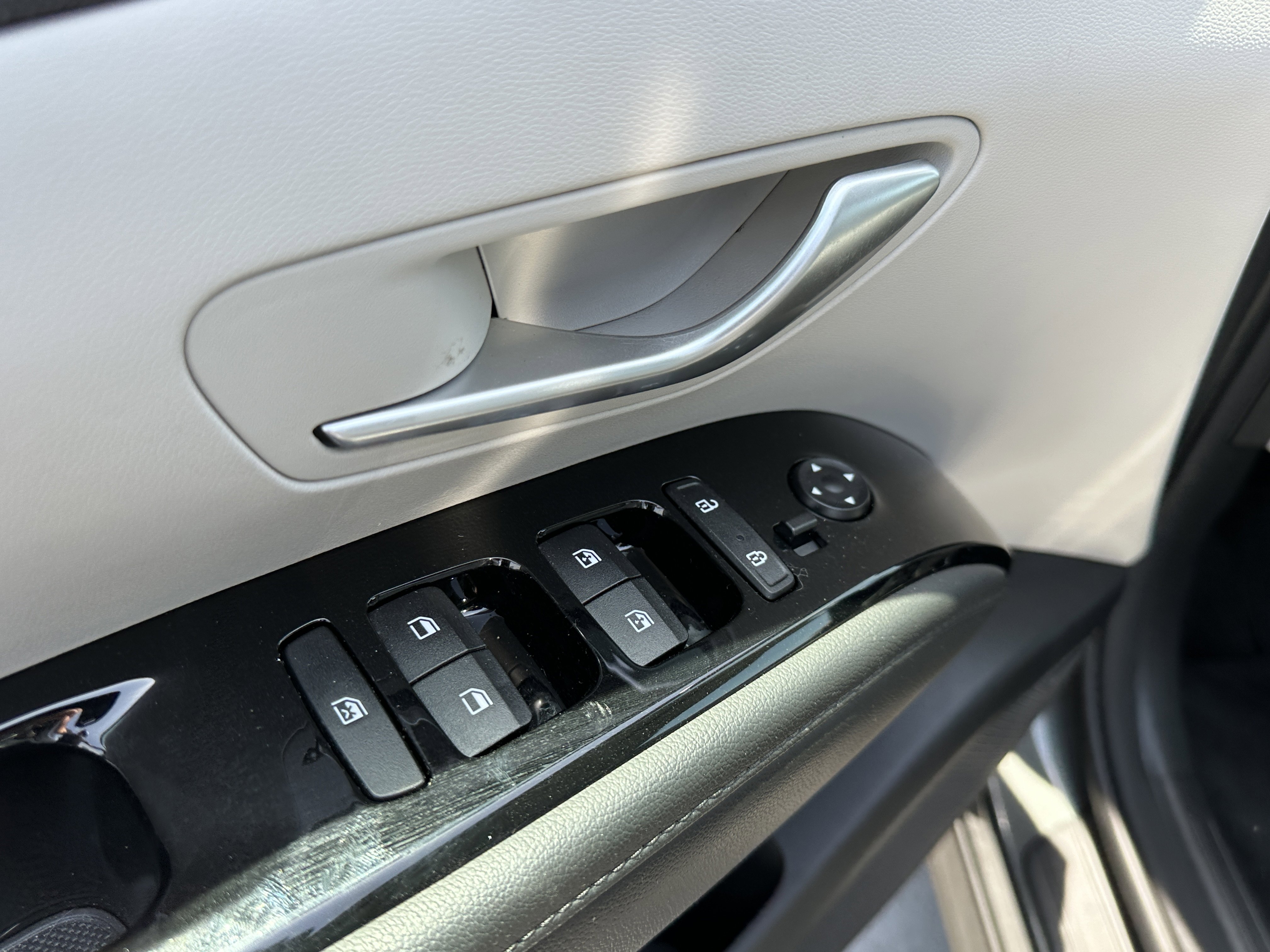 Used 2023 Hyundai Tucson Limited AWD/4WD image 25