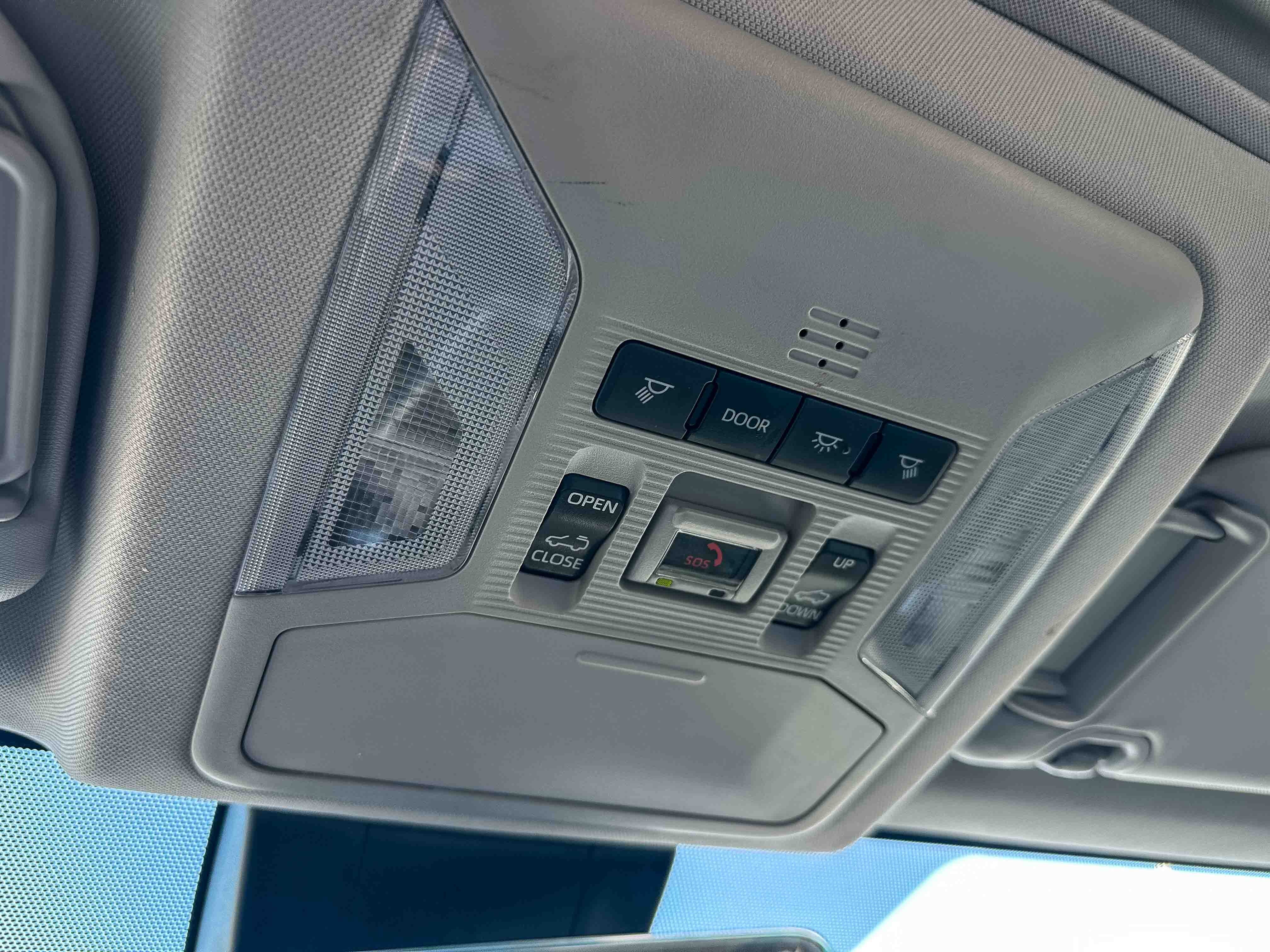 Used 2024 Toyota RAV4 XLE Premium image 38