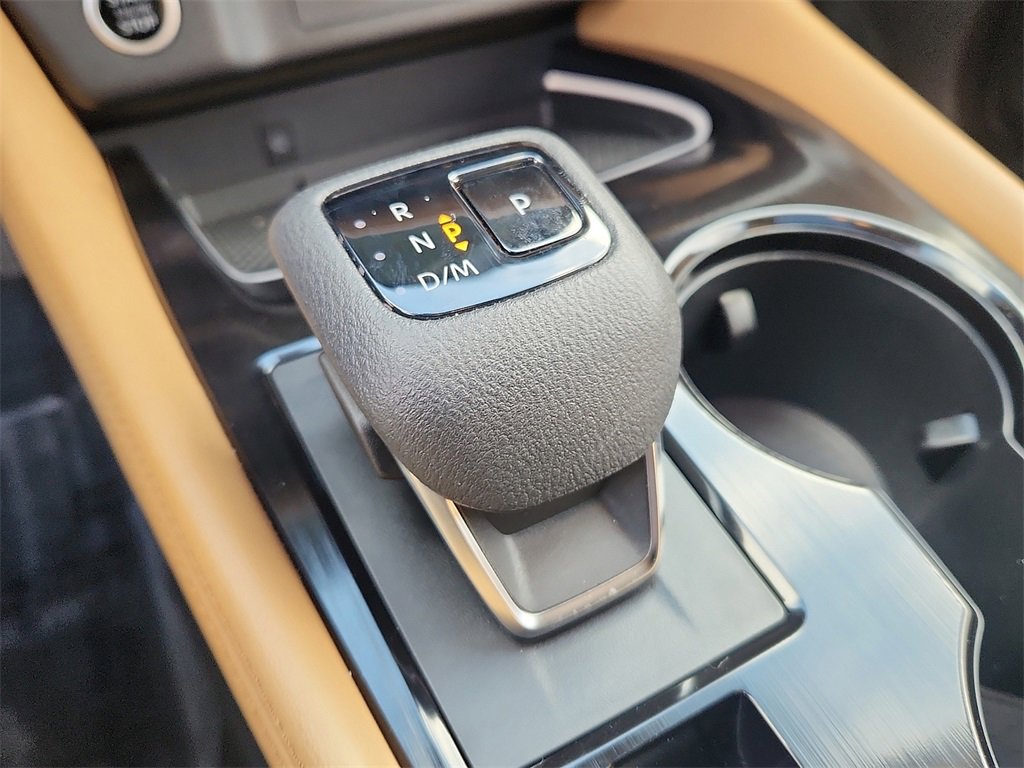 Certified 2022 Nissan Rogue Platinum w/ Head-Up Display Package image 16