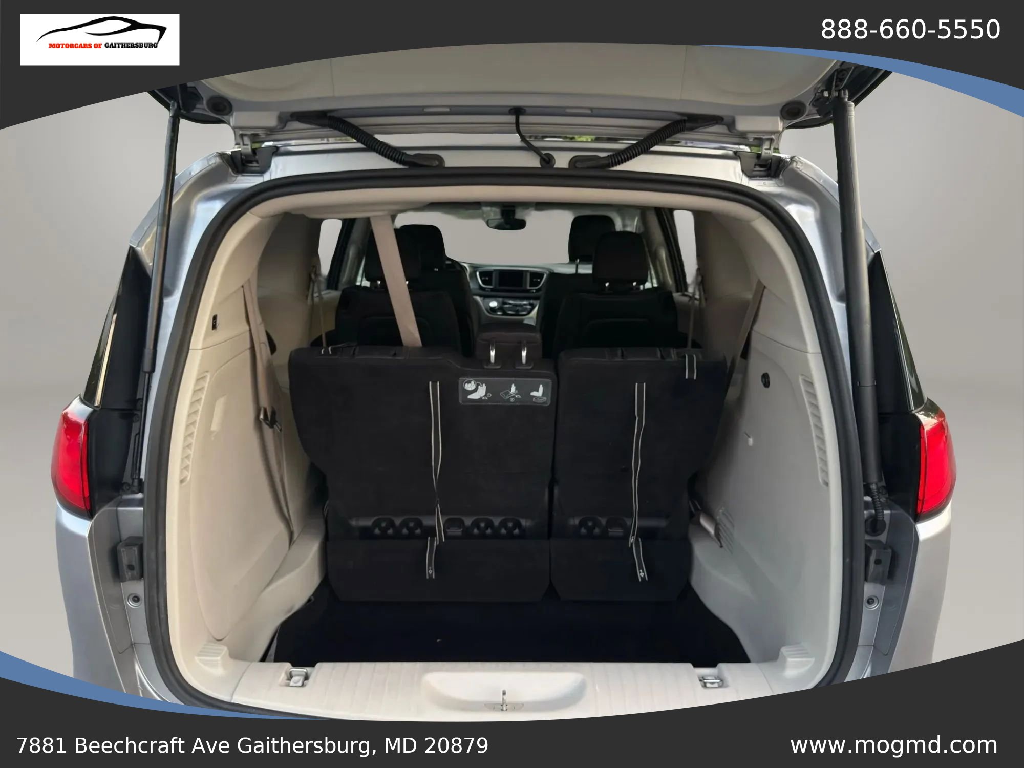 Used 2020 Chrysler Pacifica Touring-L image 21