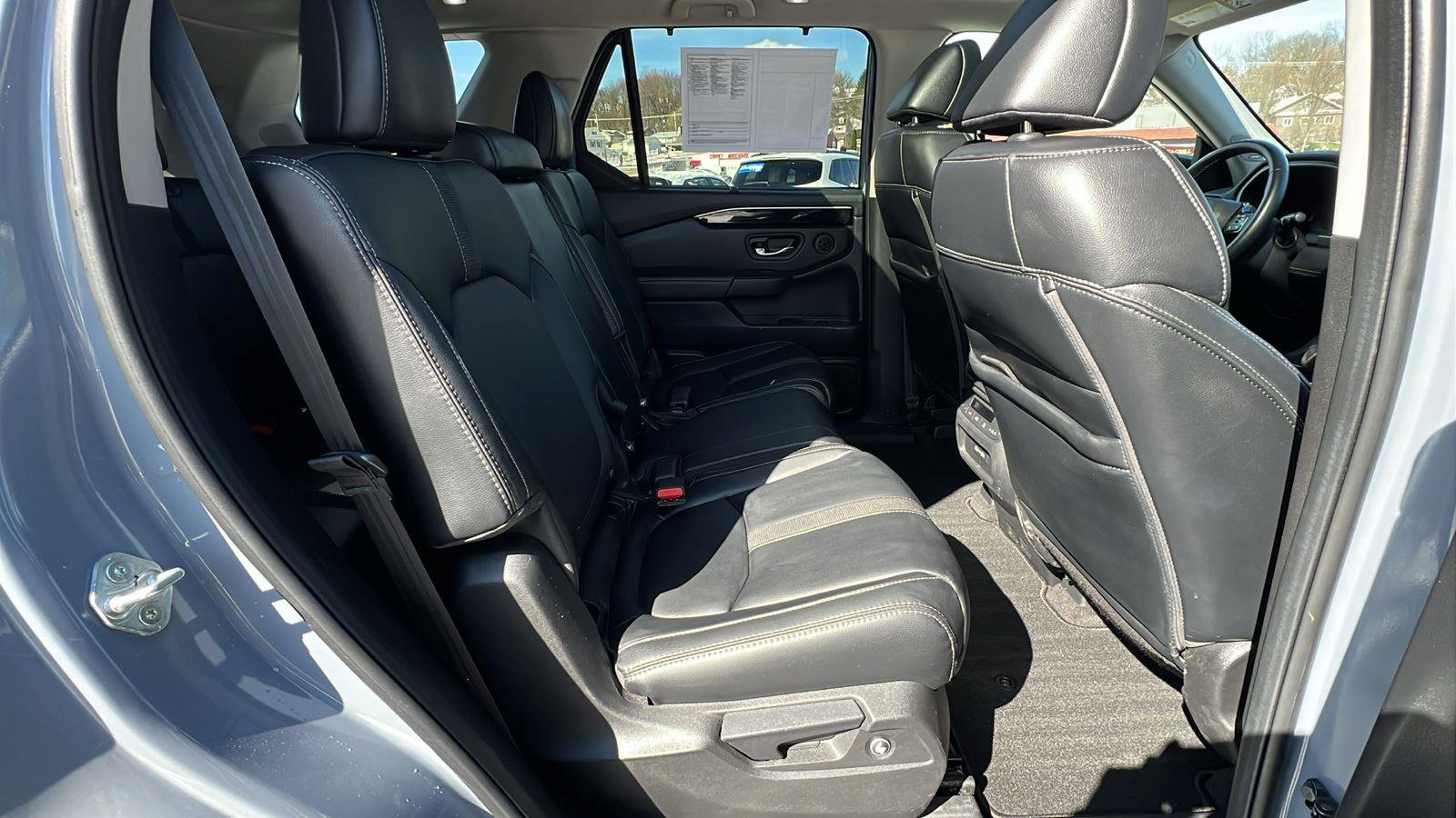 Used 2023 Honda Pilot Touring image 15
