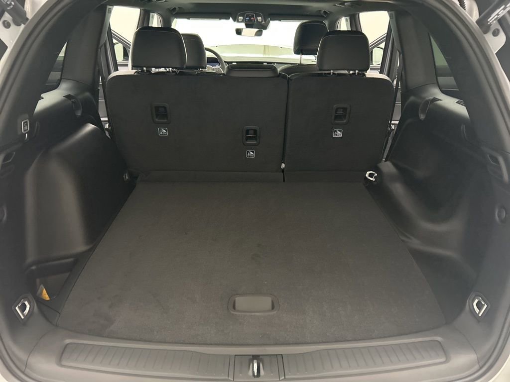 New 2025 Jeep Grand Cherokee Altitude AWD/4WD image 15