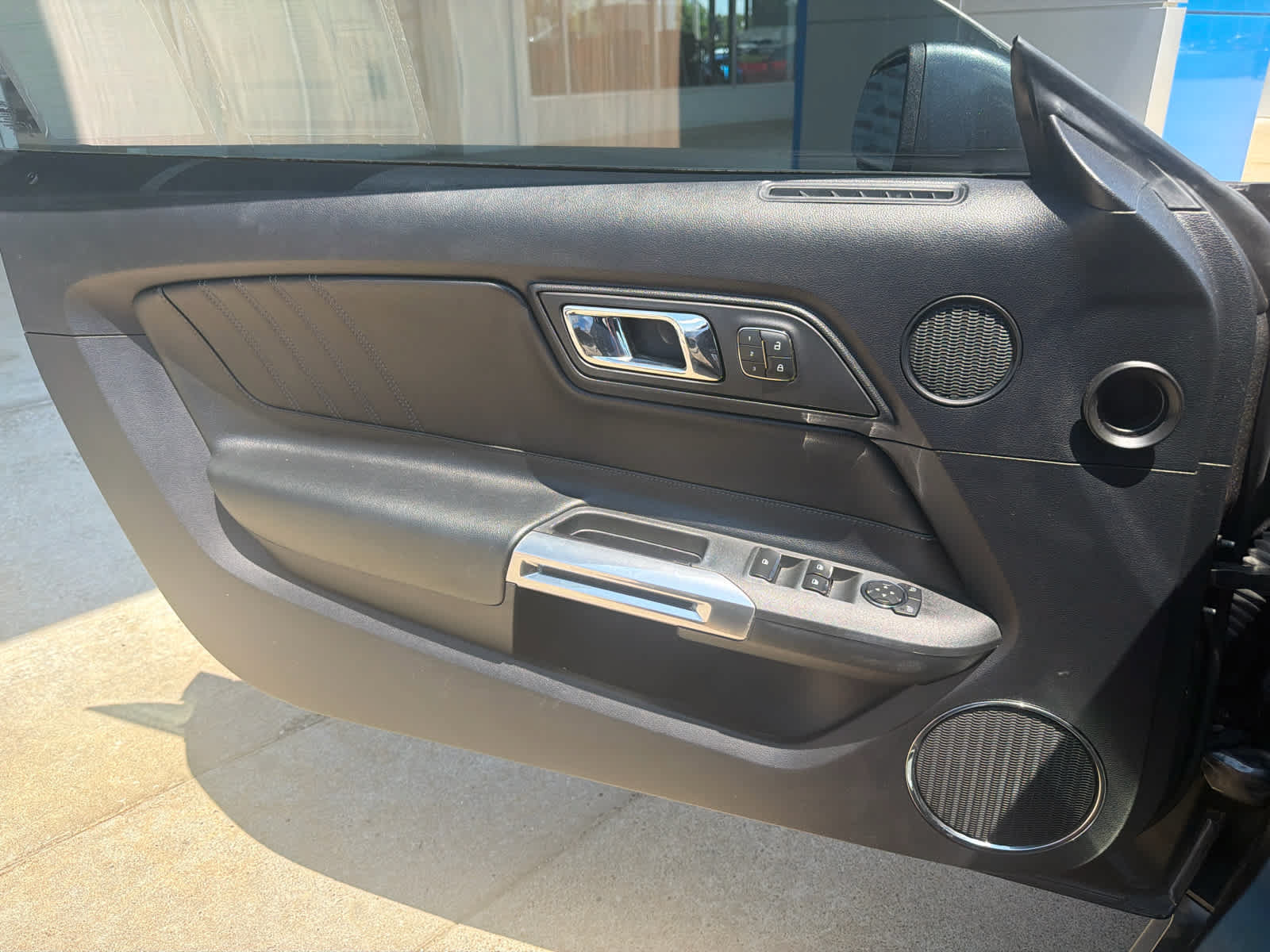 Used 2015 Ford Mustang GT Premium w/ Equipment Group 401A RWD image 22