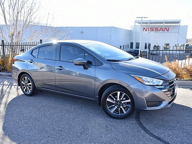 New 2025 Nissan Versa SV w/ Trunk Package