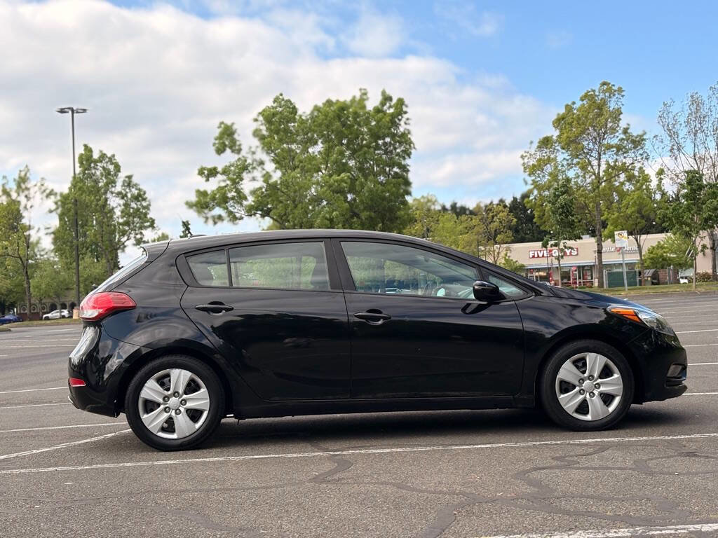 Used 2016 Kia Forte LX FWD image 6