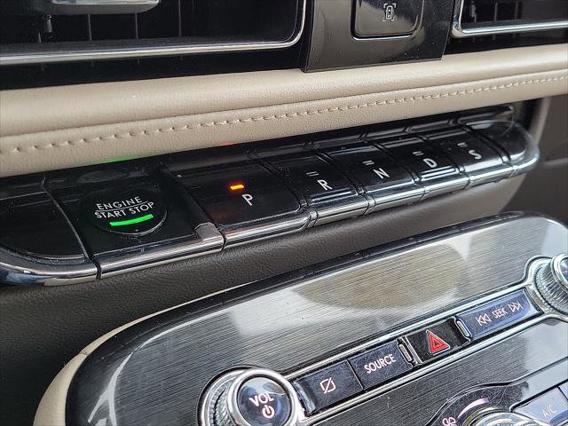 Used 2022 Lincoln Nautilus Reserve image 4