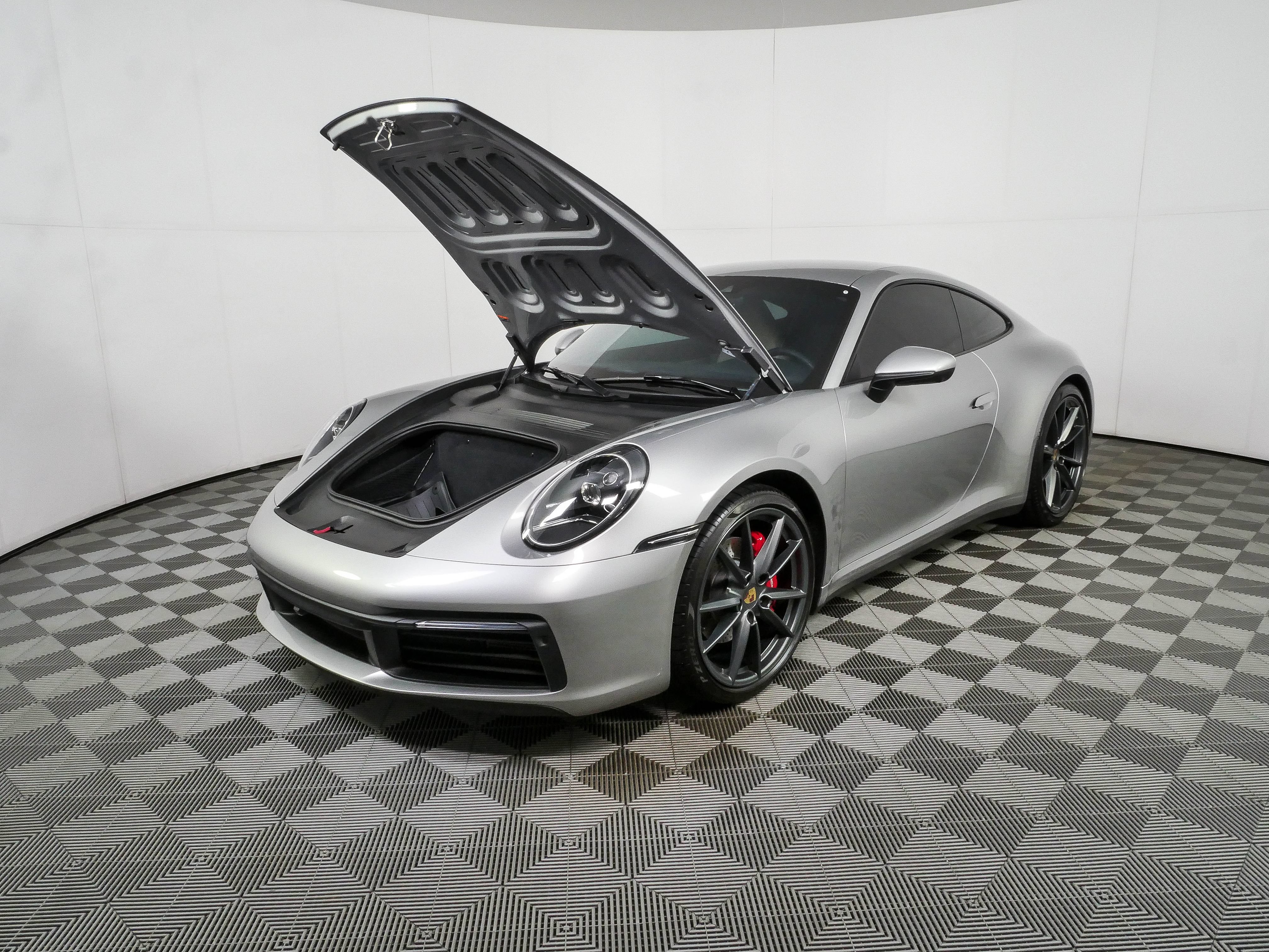 Certified 2022 Porsche 911 Carrera RWD image 31