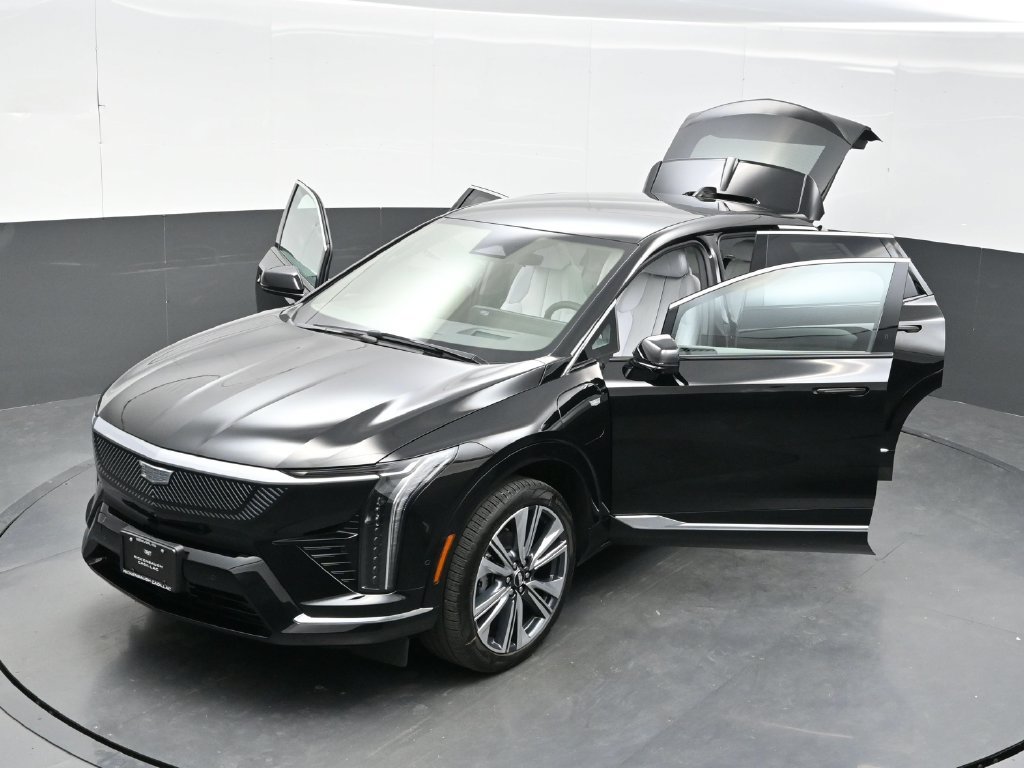 New 2027 Cadillac Optiq Premium Luxury w/ LPO, Floor Liner Package AWD/4WD image 36
