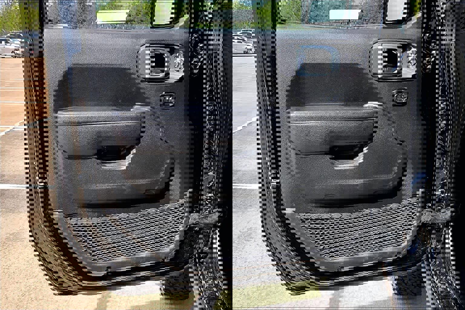 Used 2024 Jeep Wrangler Unlimited Rubicon w/ Convenience Group AWD/4WD image 22