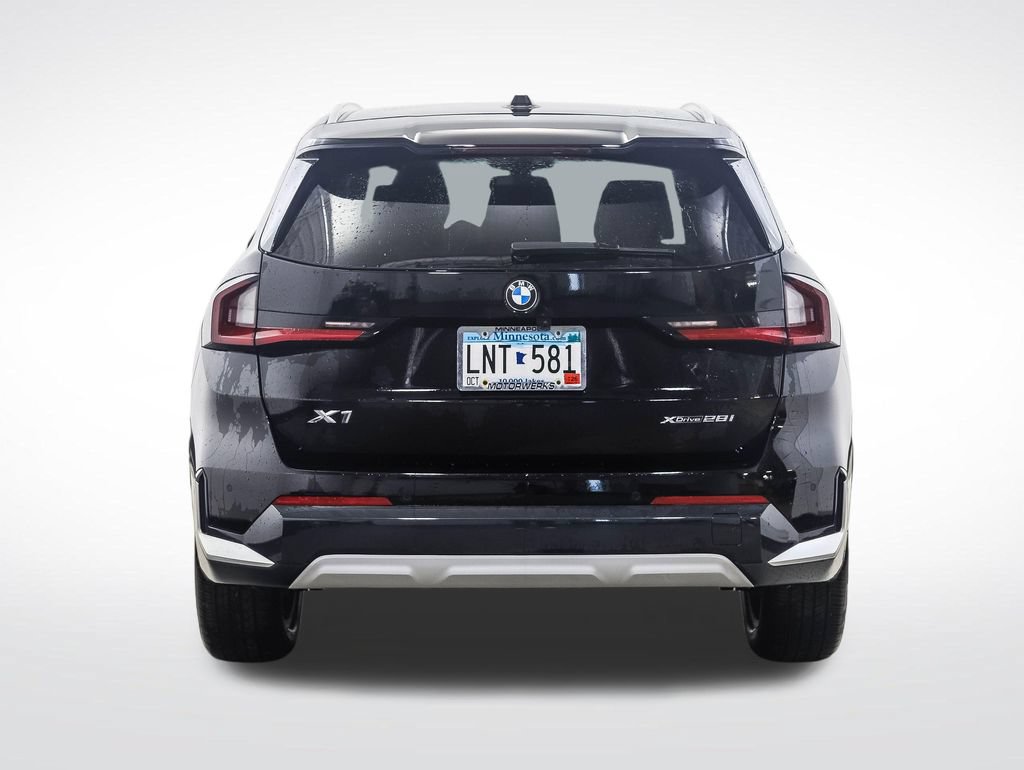 Certified 2023 BMW X1 xDrive28i w/ Convenience Package AWD/4WD image 4
