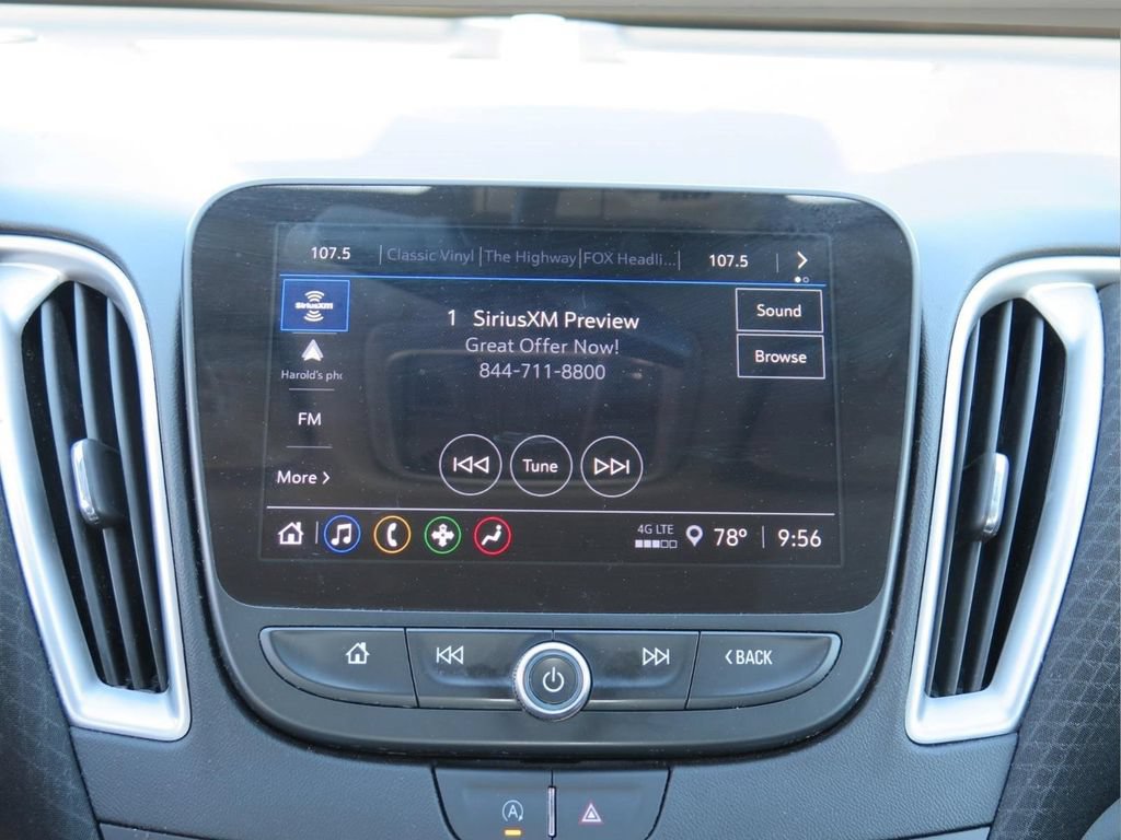 Used 2025 Chevrolet Malibu LT FWD image 17