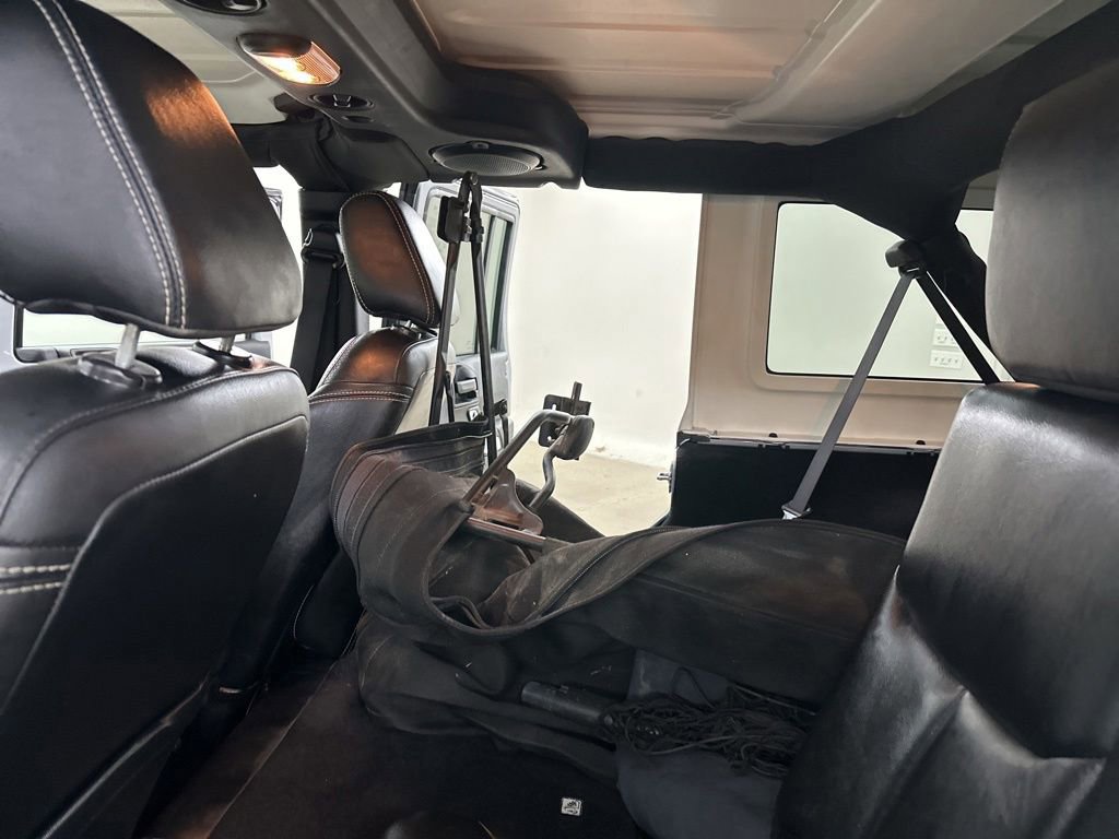 Used 2014 Jeep Wrangler Unlimited Sahara AWD/4WD image 30