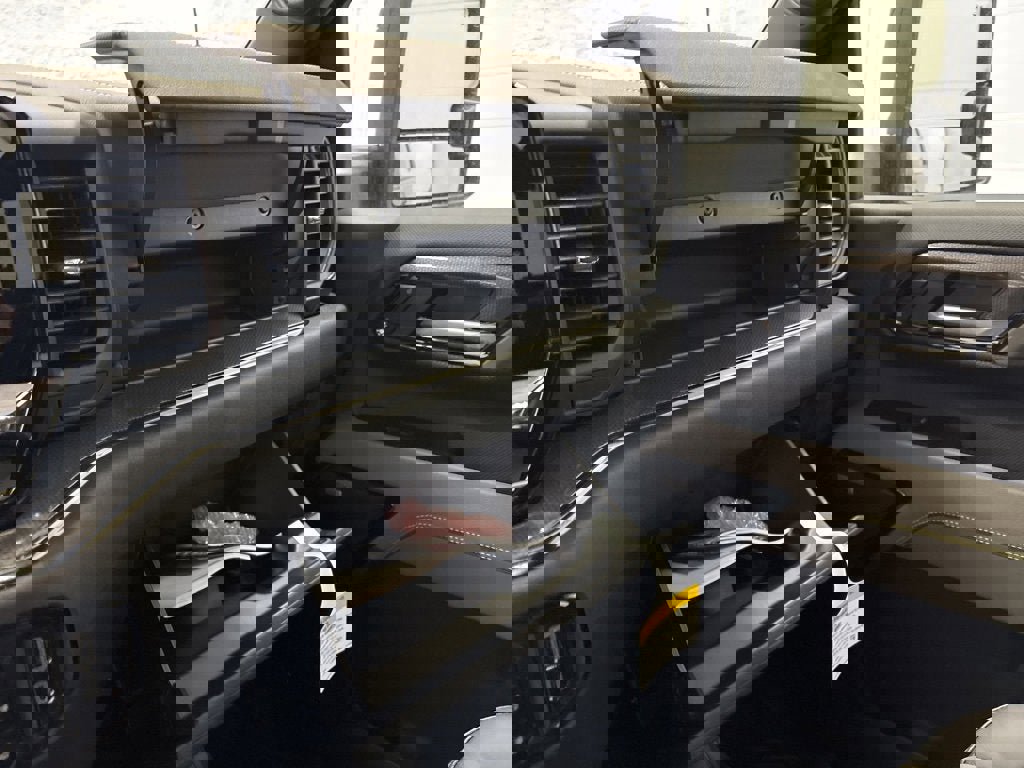 New 2026 Chevrolet Silverado 2500 ZR2 image 19