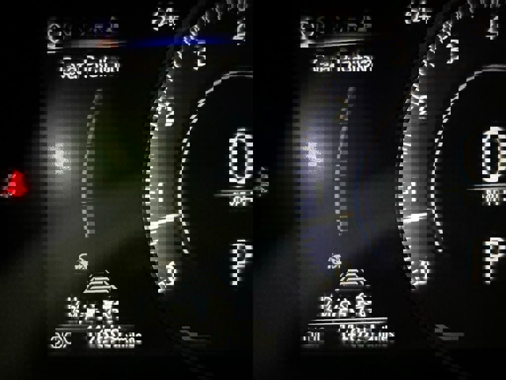 Used 2024 Lexus RX 350 Premium w/ Kick Sensor & Tow Package AWD/4WD image 24