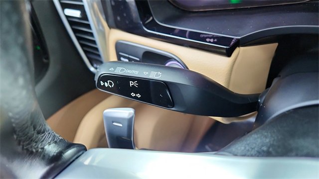 Used 2022 Porsche Cayenne image 40