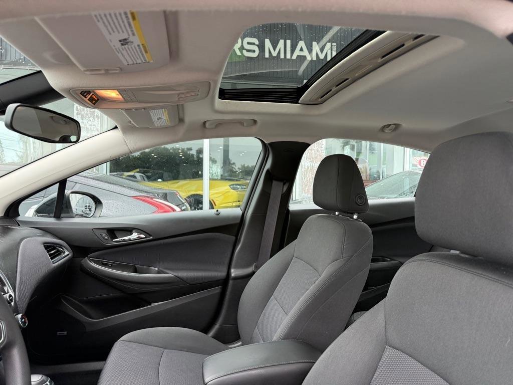 Used 2017 Chevrolet Cruze LT w/ Sun And Sound Package image 24