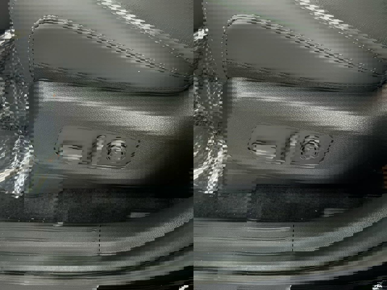 New 2026 Kia Carnival LXS image 15