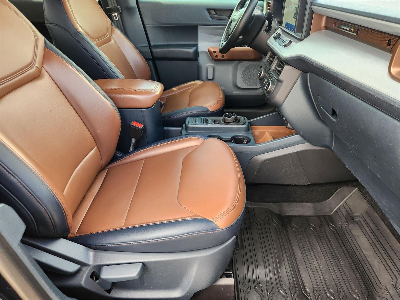 Used 2022 Ford Maverick Lariat w/ Lariat Luxury Package FWD image 14