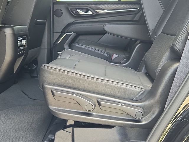Used 2024 GMC Yukon Denali w/ Advanced Technology Package RWD image 25