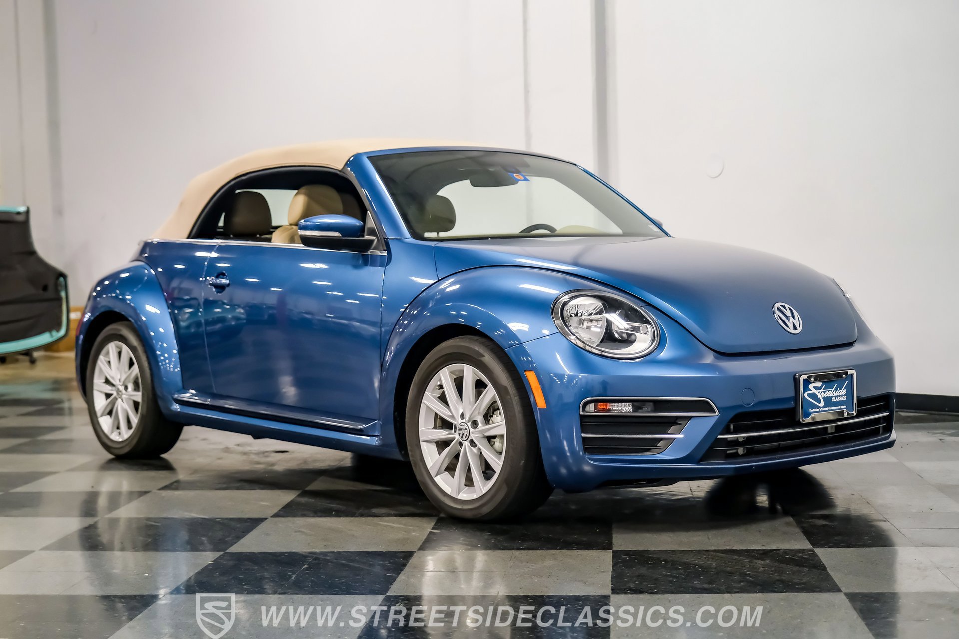Used 2019 Volkswagen Beetle 2.0T Final Edition SEL image 15
