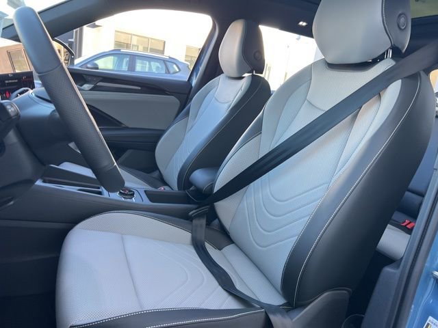 New 2026 Volkswagen Tiguan SE R-Line FWD image 21