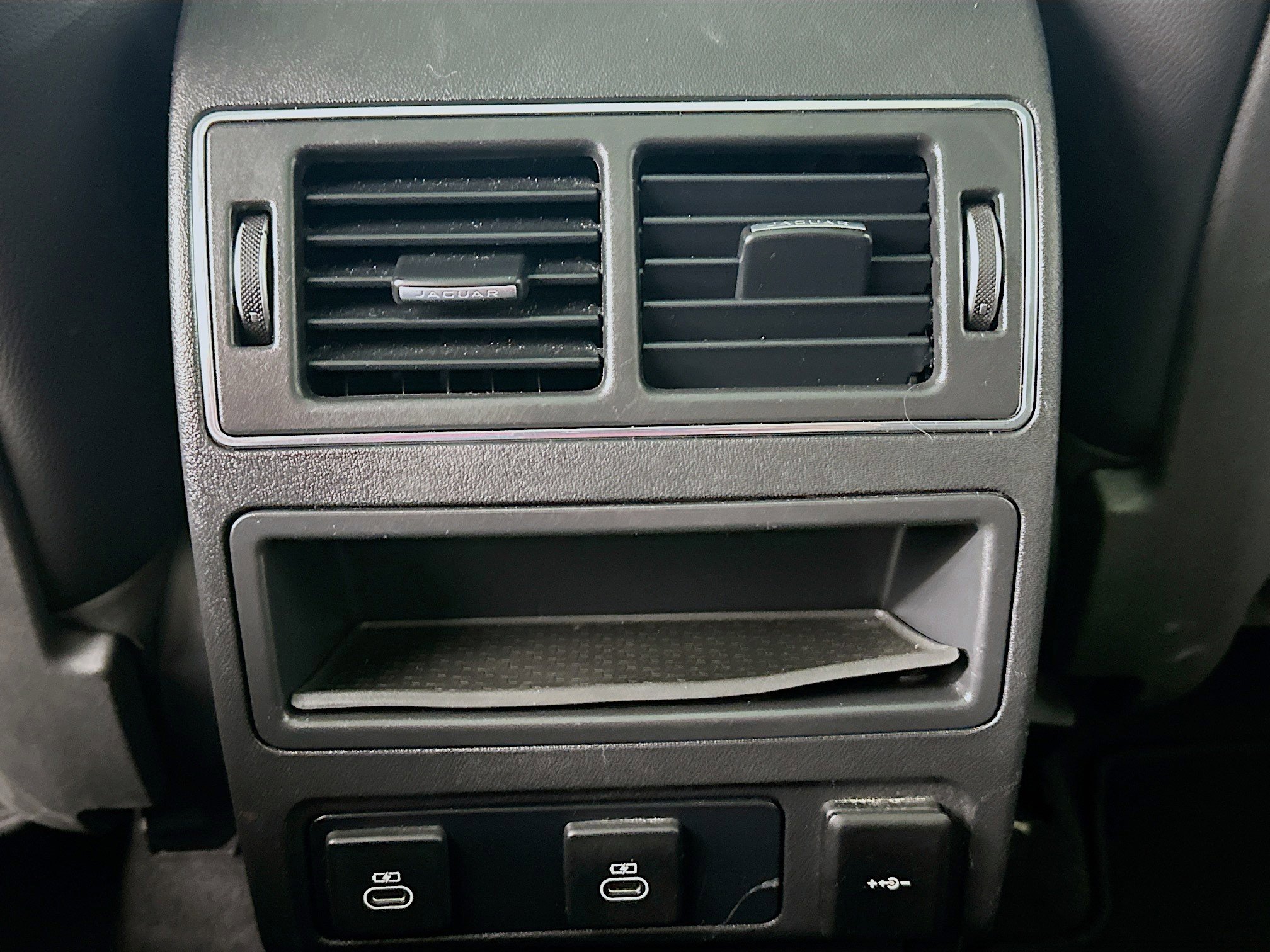 Used 2024 Jaguar F-PACE R-Dynamic S image 29