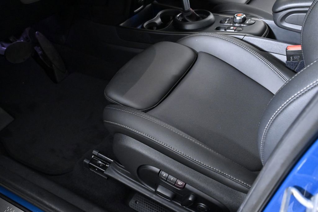 Used 2019 MINI Cooper Countryman S w/ Premium Package image 21