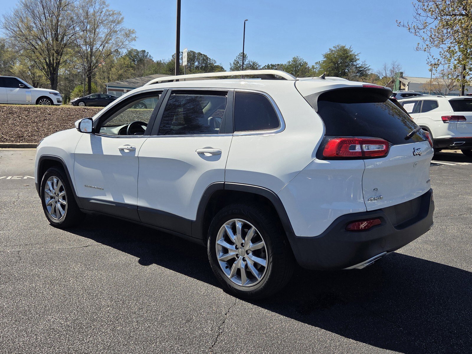 Used 2015 Jeep Cherokee Limited image 7