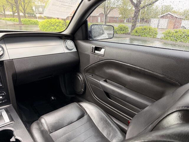 Used 2006 Ford Mustang GT RWD image 18