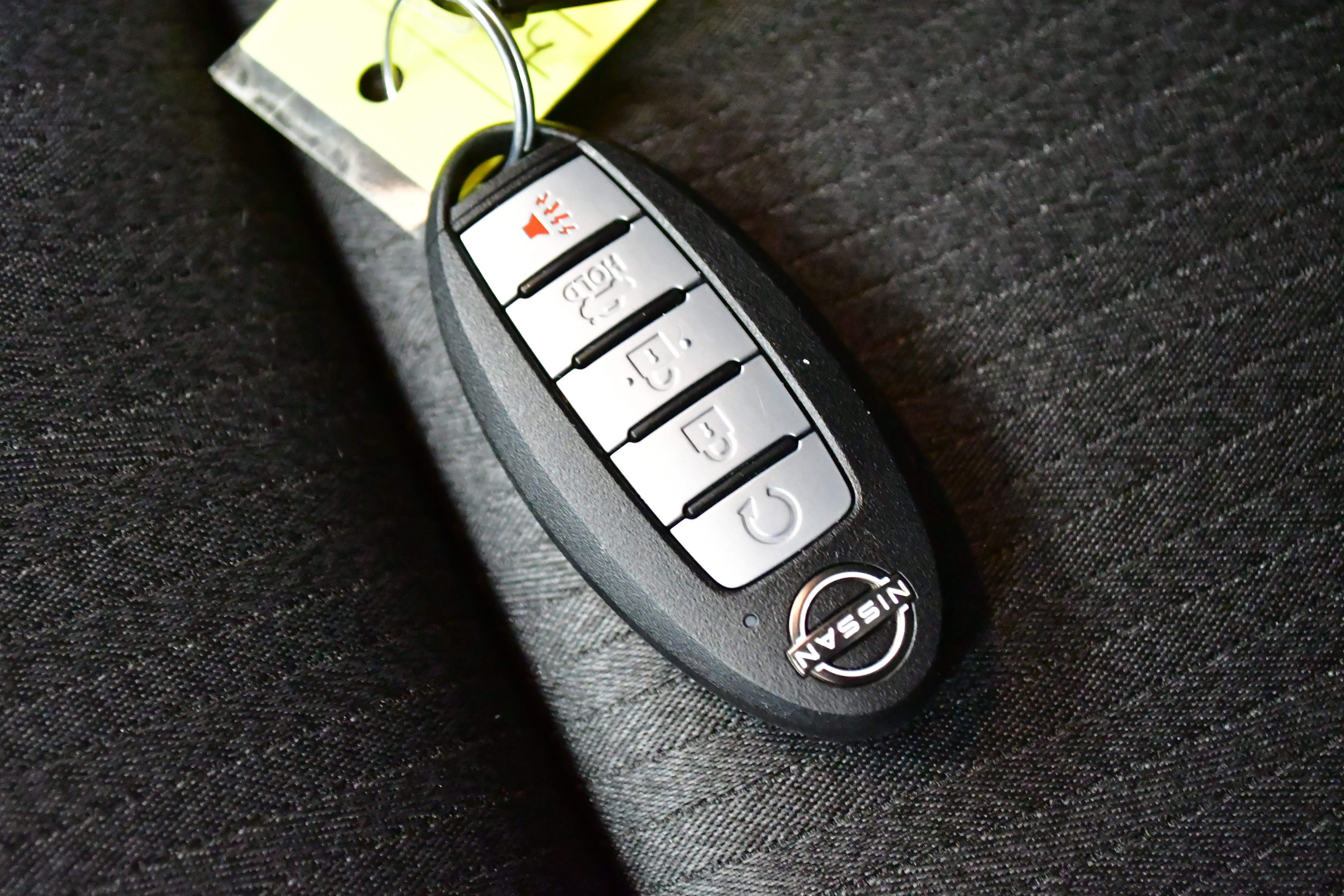 Used 2025 Nissan Altima 2.5 SV image 32