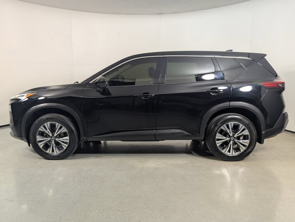 Used 2021 Nissan Rogue SV FWD image 4
