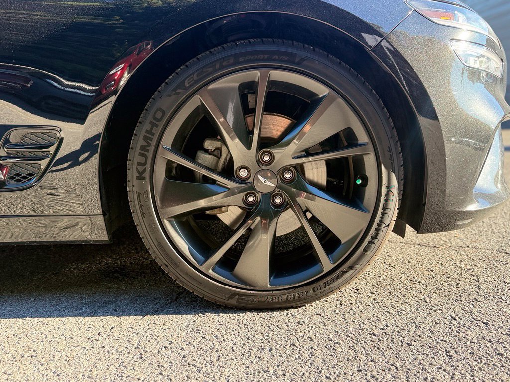 Used 2023 Genesis G70 2.0T w/ Sport Prestige Package RWD image 15