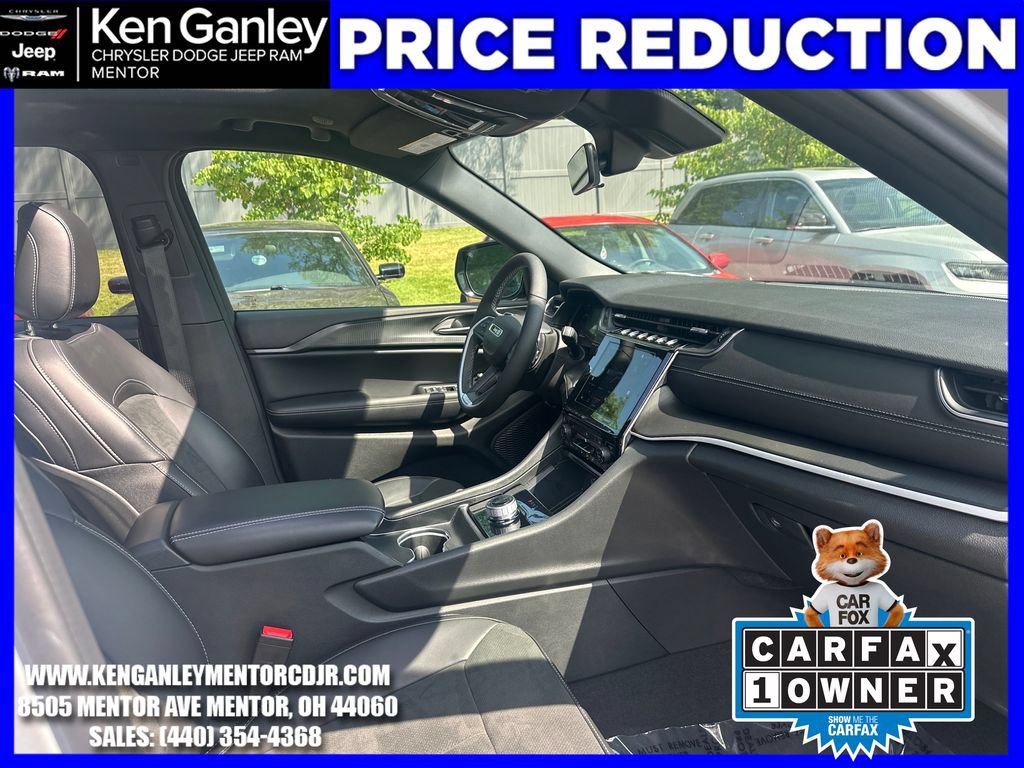 Certified 2025 Jeep Grand Cherokee Altitude w/ Trailer Tow Package AWD/4WD image 30