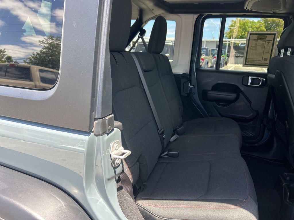 Used 2024 Jeep Wrangler Unlimited Rubicon image 27