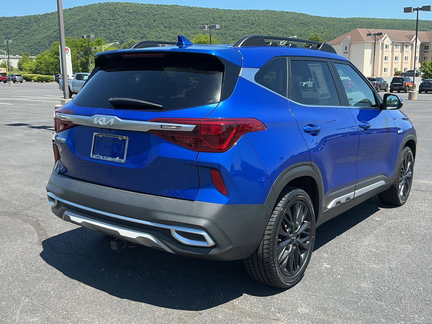 Used 2022 Kia Seltos Nightfall Edition AWD/4WD image 7